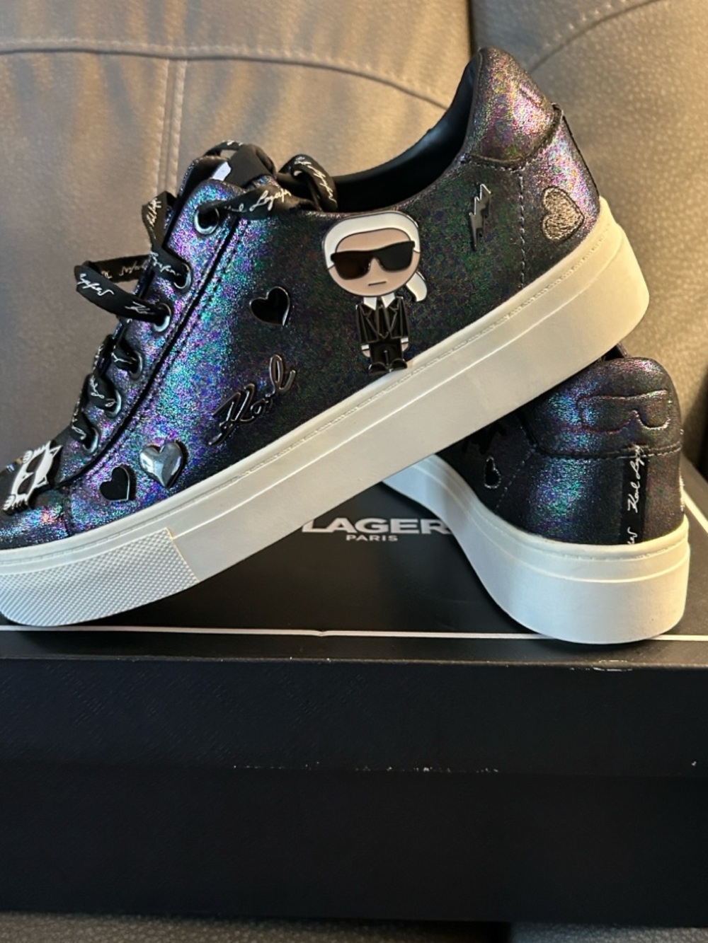 Karl Lagerfeld Iridescent Heart Accent Platform Sneakers - Black/Multicolor
